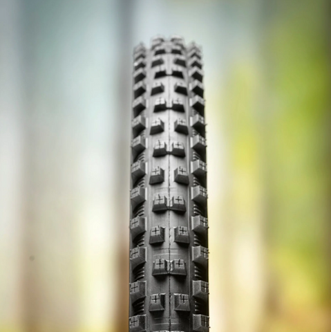 【タイヤ】e*thirteen Grappler Mid Spike Mud Tire 29×2.35 Enduro Casing Mopo Compound＜＜送料無料＞＞